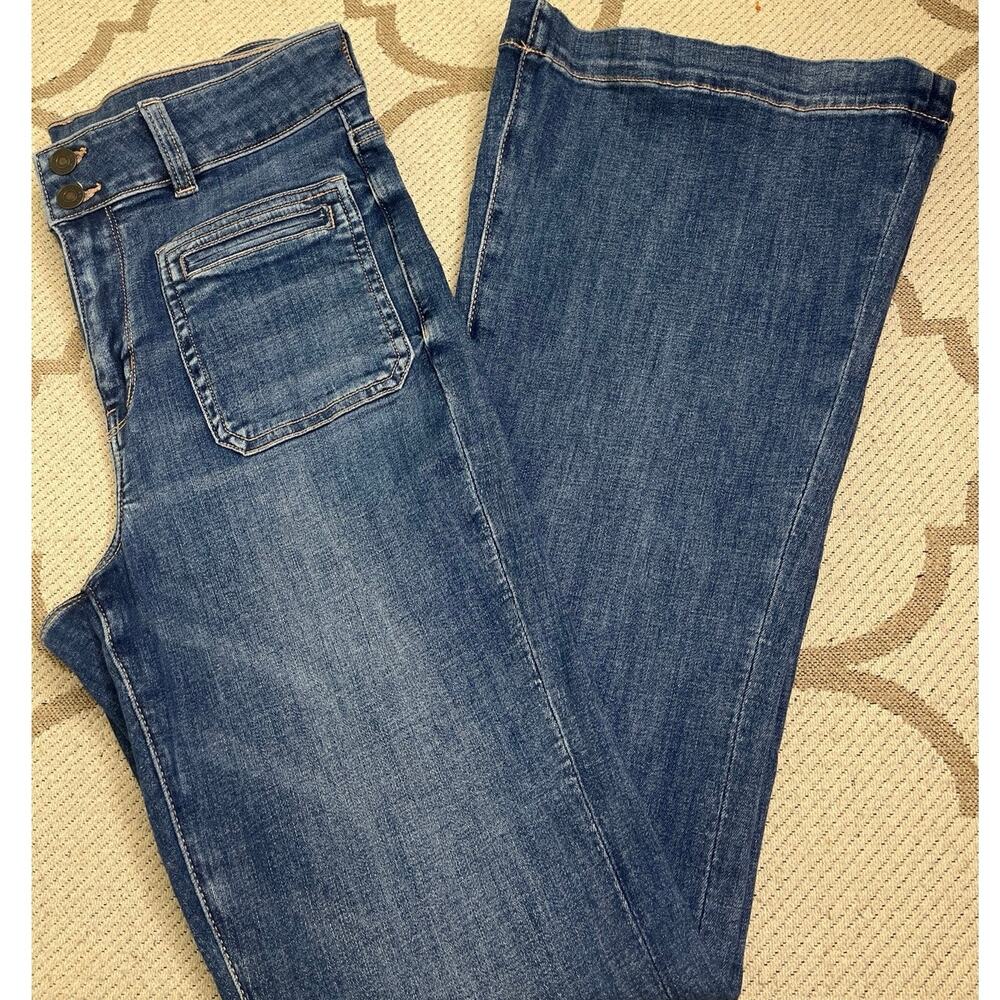 American Eagle super high rise flare-rise flare jeans, size 10 long, NWT,MSRP$60